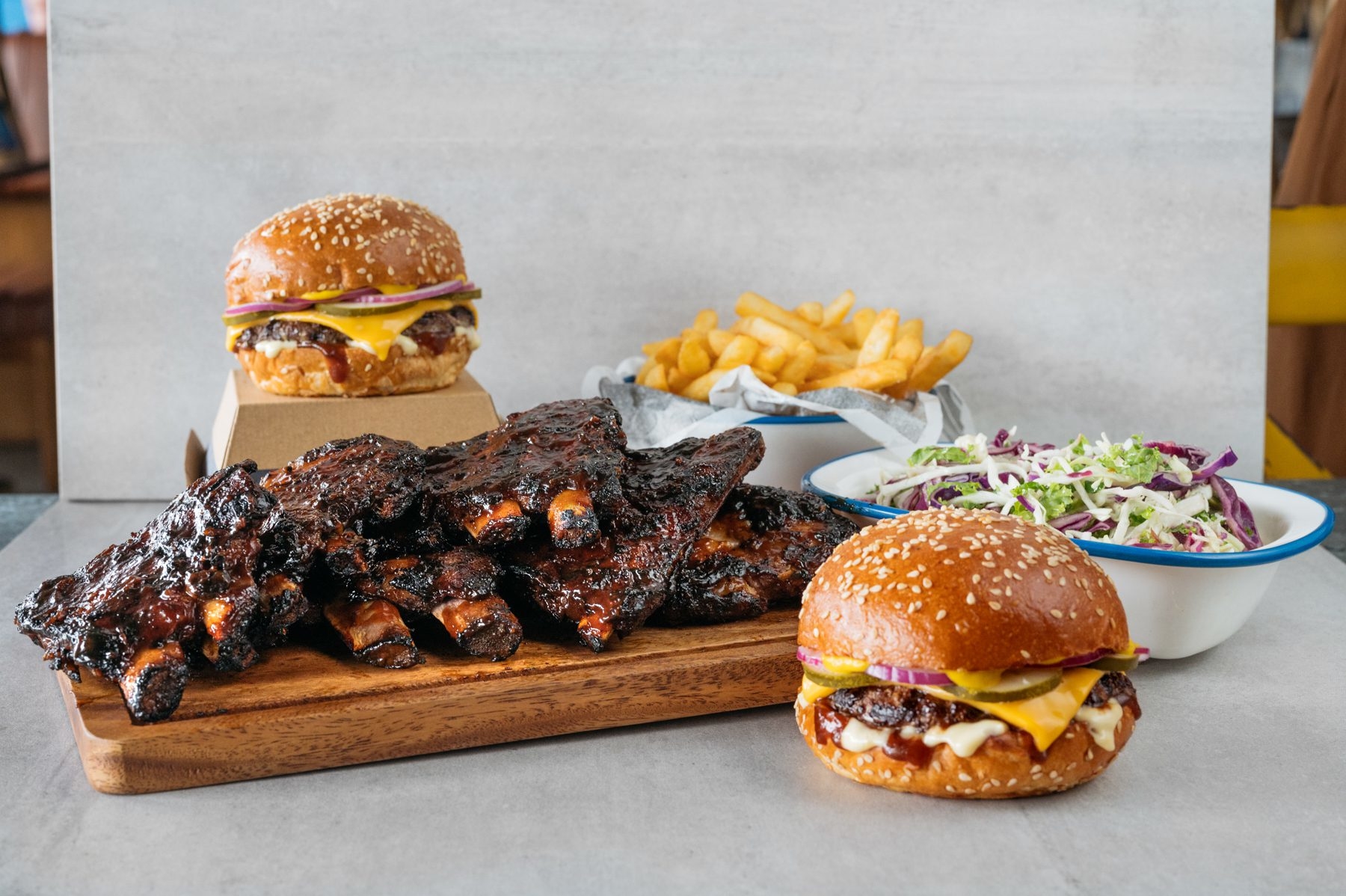 Burgers & Ribs